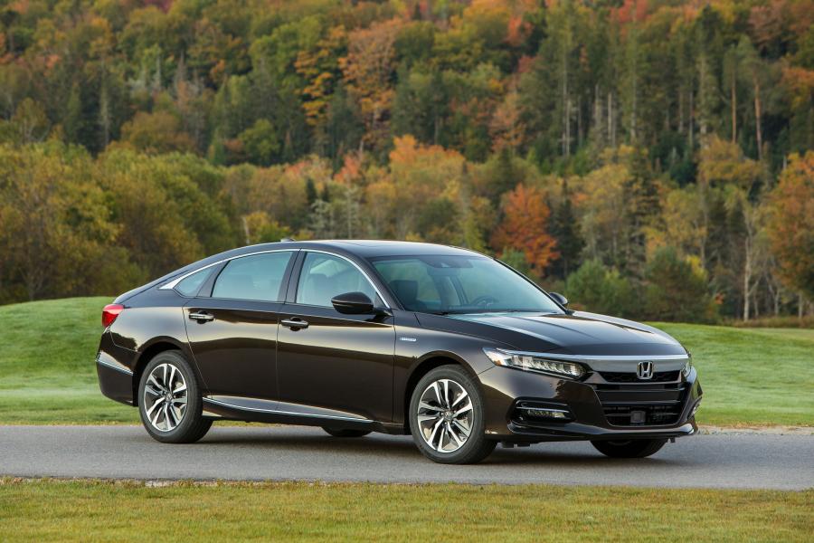  Honda Accord Touring Hybrid 2017 года  (NA) (фото 16 из 170)